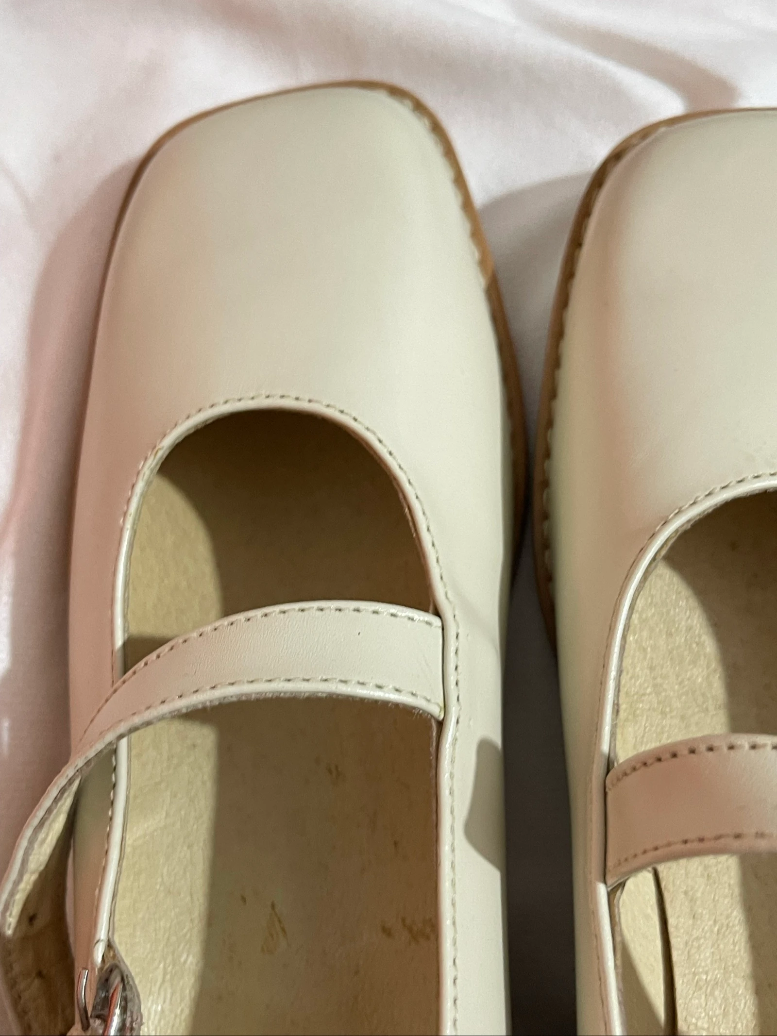 Shoes – photo 2